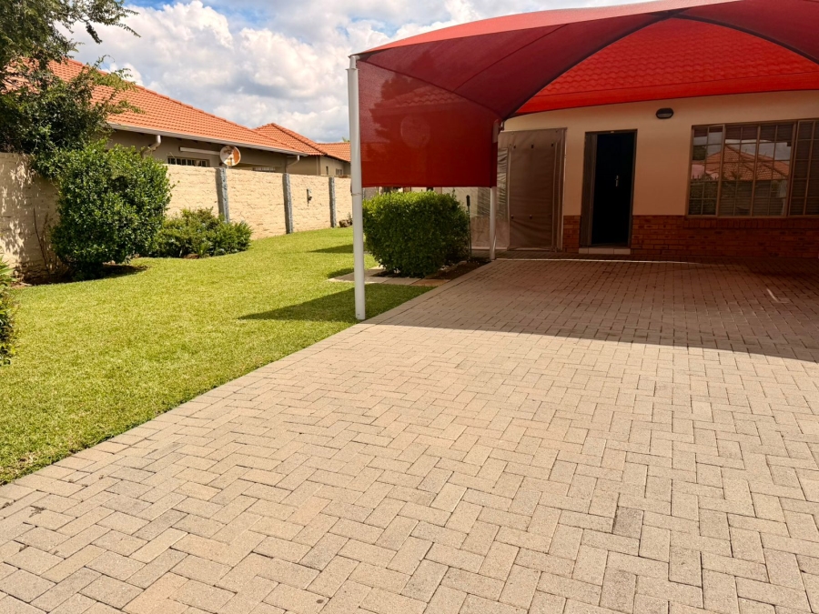 3 Bedroom Property for Sale in Waterkloof North West